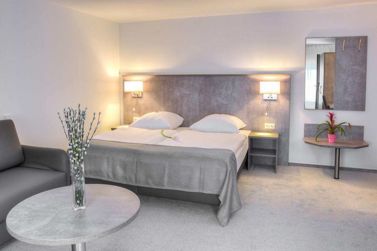 Fast Lane Hotel Barweiler Luaran gambar