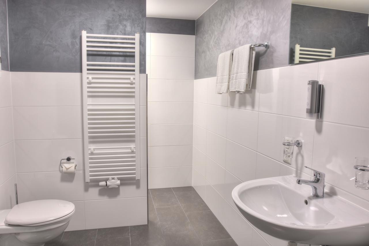 Fast Lane Hotel Barweiler Luaran gambar
