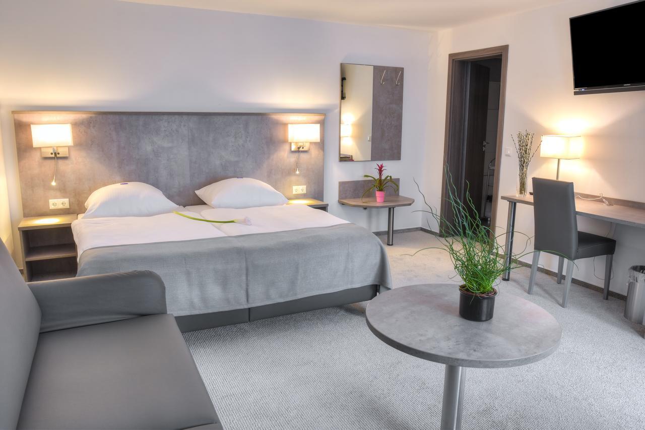 Fast Lane Hotel Barweiler Luaran gambar