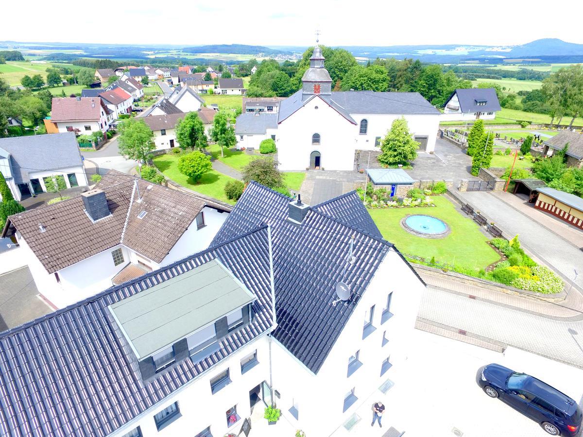 Fast Lane Hotel Barweiler Luaran gambar